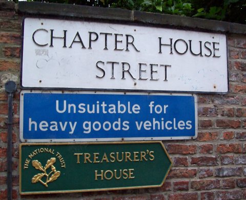 Chapter House Street